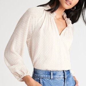 Ann Taylor Cream Keyhole Clip Textured Long Sleeve Blouse